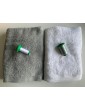 Ensemble gris clair, blanc