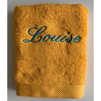 Serviette personnalisée prénom Louise et écriture script
