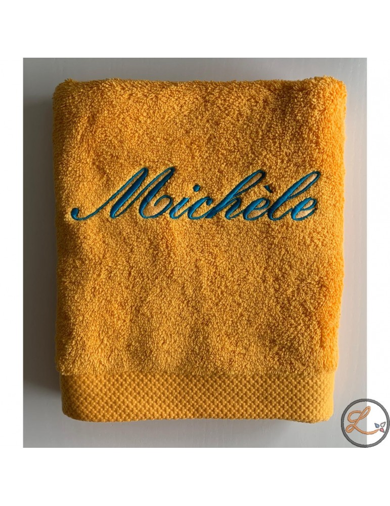 Drap de bain 100x150 jaune soleil personnalisé prénom Michèle