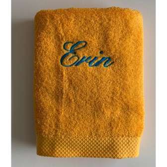 Drap de bain 100x150 jaune soleil personnalisé prénom Erin
