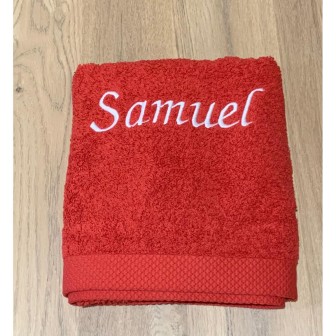 Drap de bain rouge personnalisé prénom Samuel