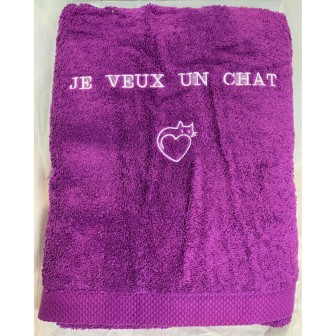 Maxi drap de bain violet personnalisé porteur d'un message