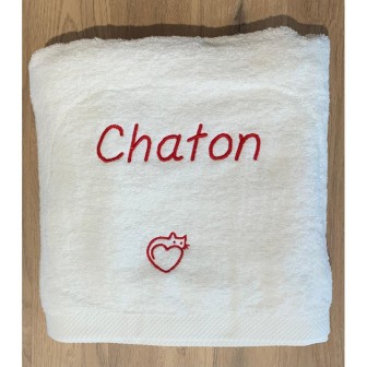 Serviette de bain personnalisée texte Chaton avec motif chat en forme de cœur